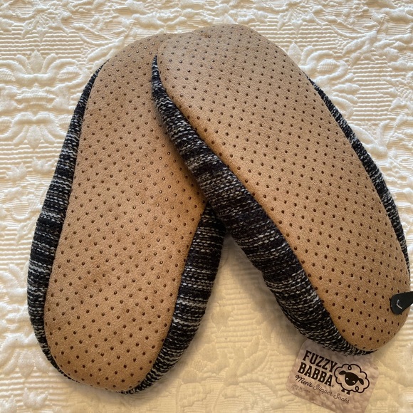Men’s NWT Slippers - Picture 2 of 7